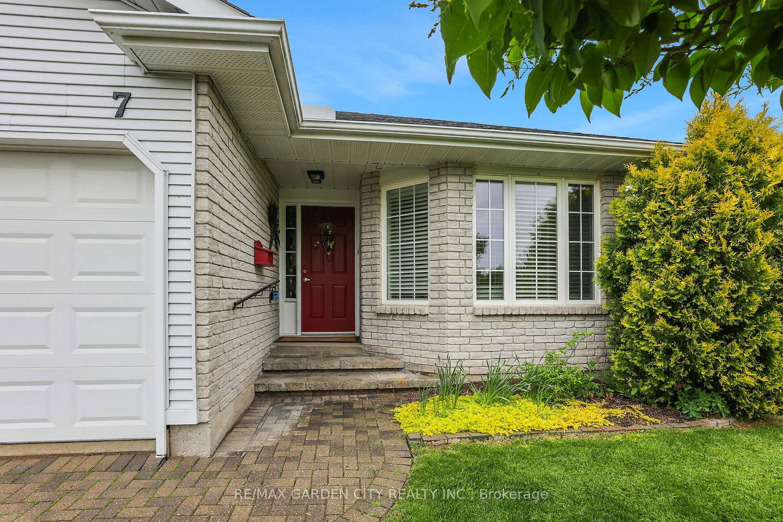 7-village-drive-west-lincoln-ontario-x12292328