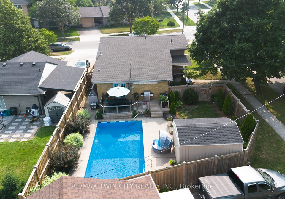 135-islington-avenue-kitchener-ontario-x12292406