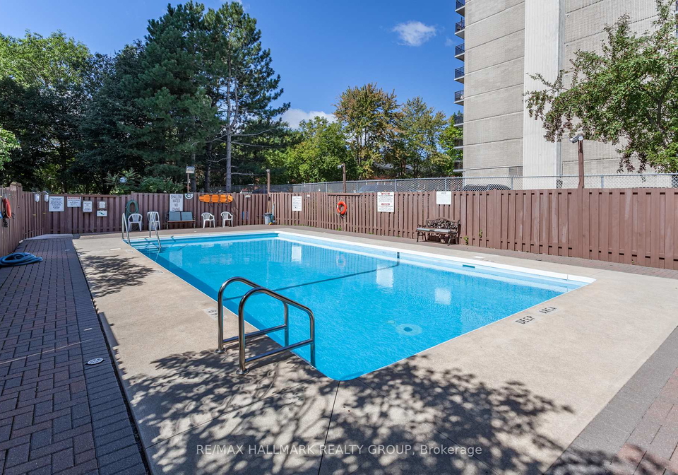 555-brittany-drive-ottawa-ontario-x12292426