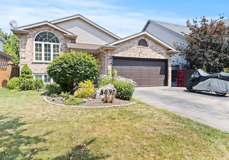 8097-woodsview-crescent-niagara-falls-ontario-x12292480