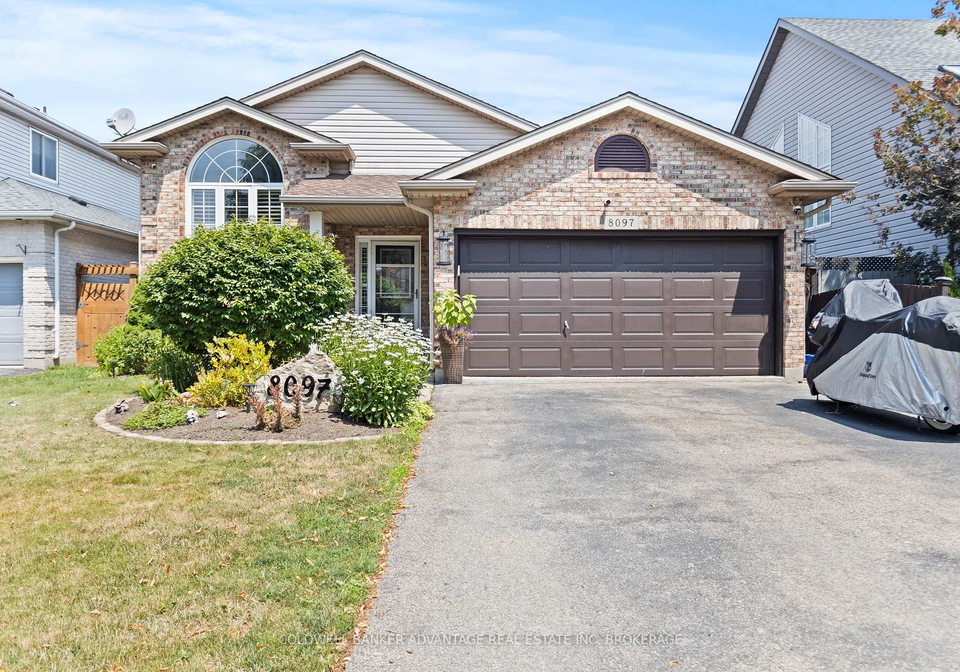 8097-woodsview-crescent-niagara-falls-ontario-x12292480
