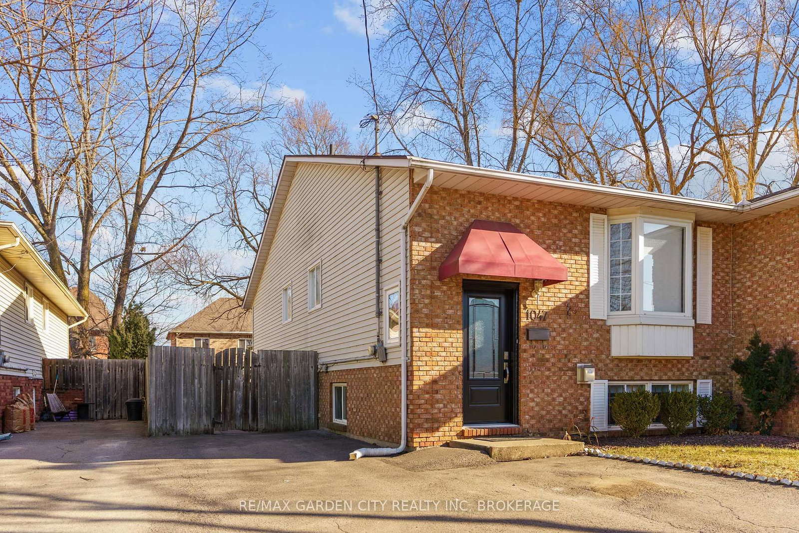 1047-vansickle-road-st-catharines-ontario-x12292607