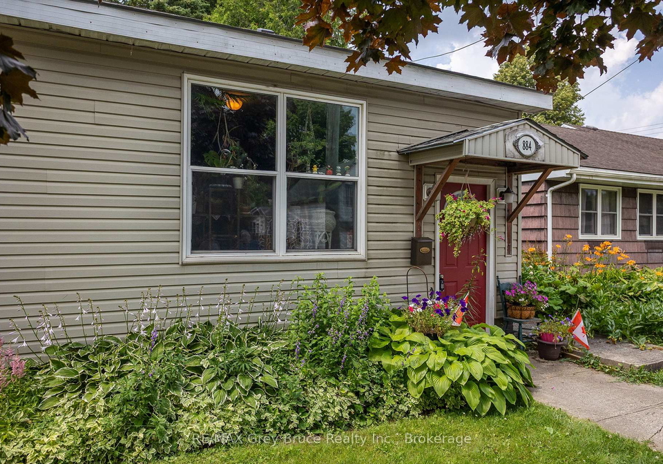 884-6th-avenue-w-na-owen-sound-ontario-x12292640
