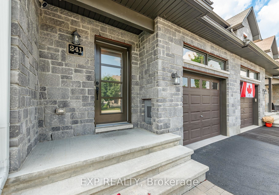 241-king-street-carleton-place-ontario-x12292728
