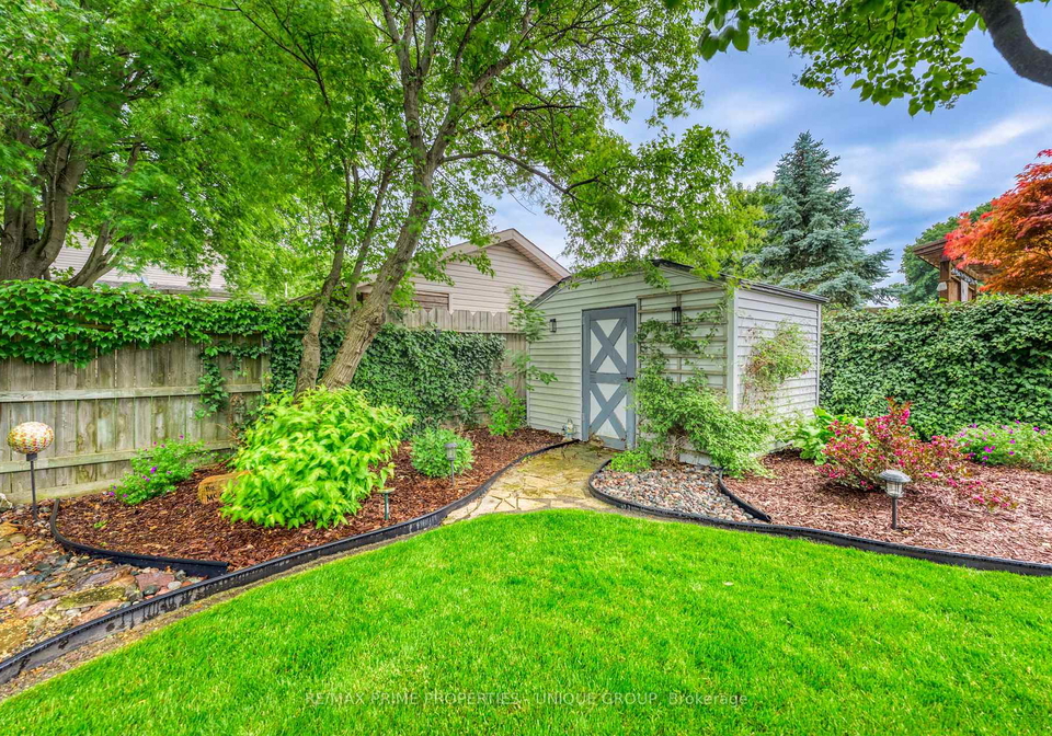 1058-finch-drive-sarnia-ontario-x12292992