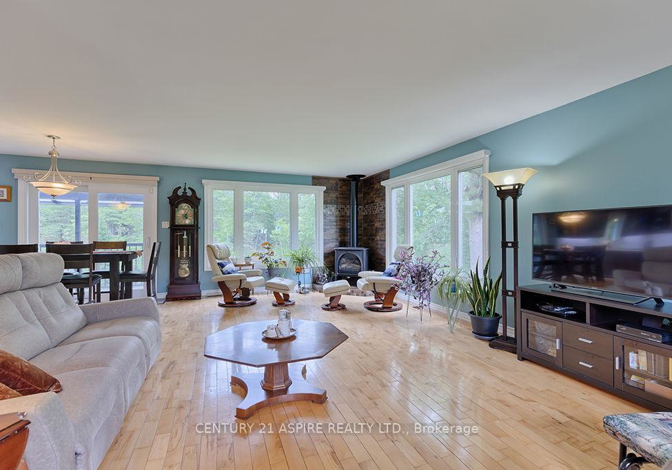 539-schwan-road-laurentian-valley-ontario-x12293034