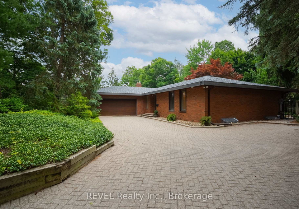 38-forest-hill-crescent-pelham-ontario-x12293103
