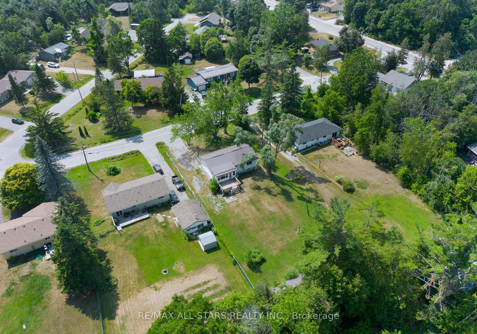 118-clifton-street-kawartha-lakes-ontario-x12293151