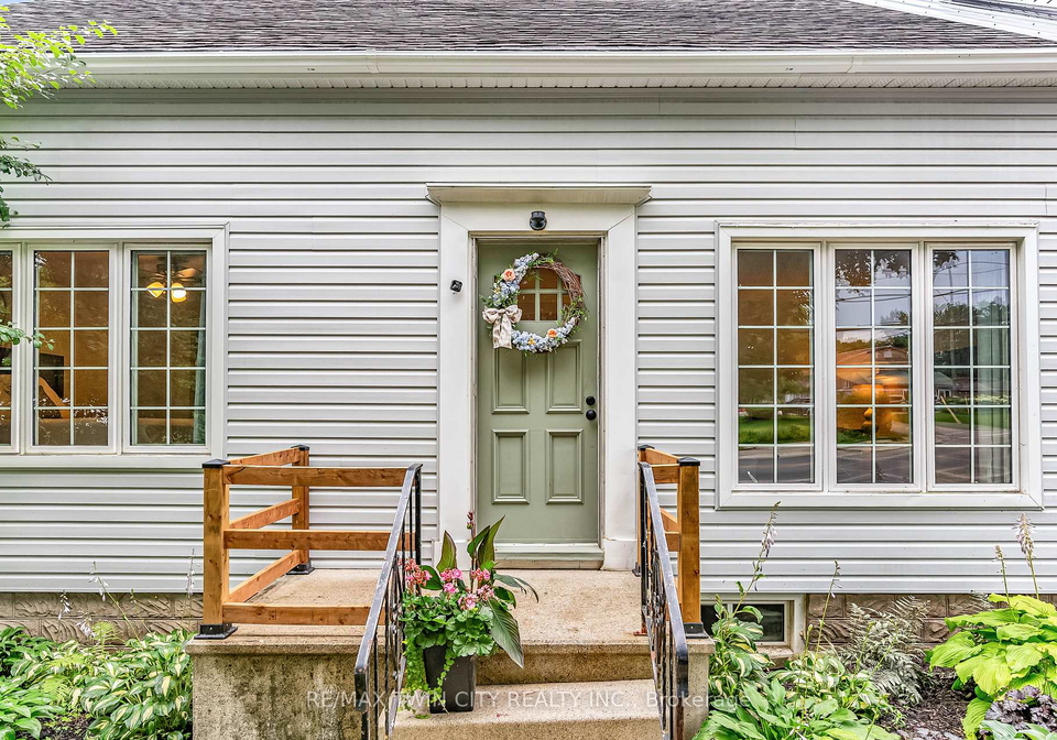 3464-lobsinger-line-wellesley-ontario-x12293175