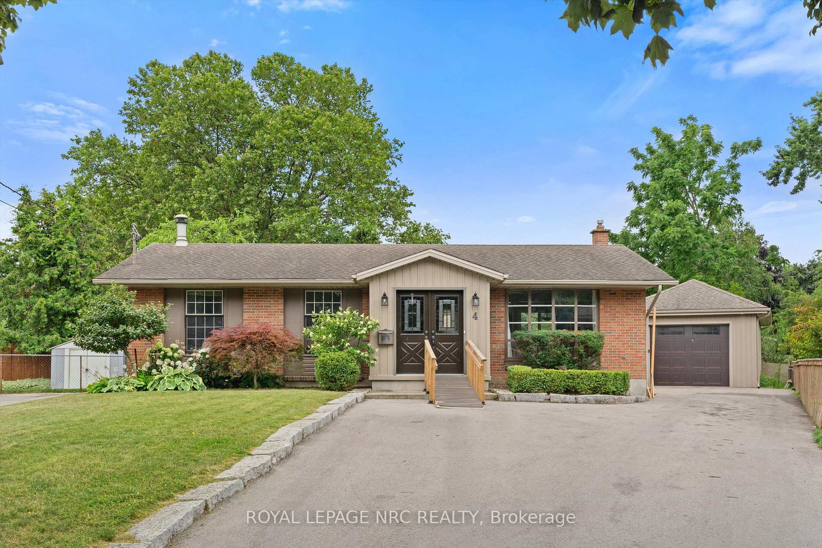 4-prince-henry-court-st-catharines-ontario-x12293257