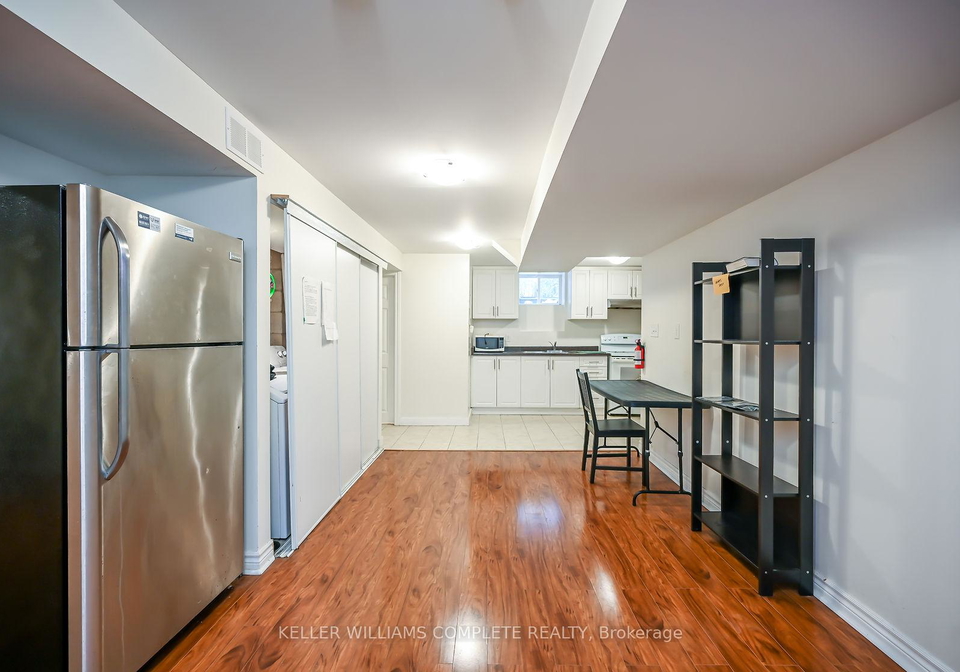 17-west-park-avenue-hamilton-ontario-x12293470
