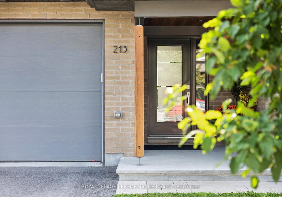 213-pisces-terrace-ottawa-ontario-x12293573