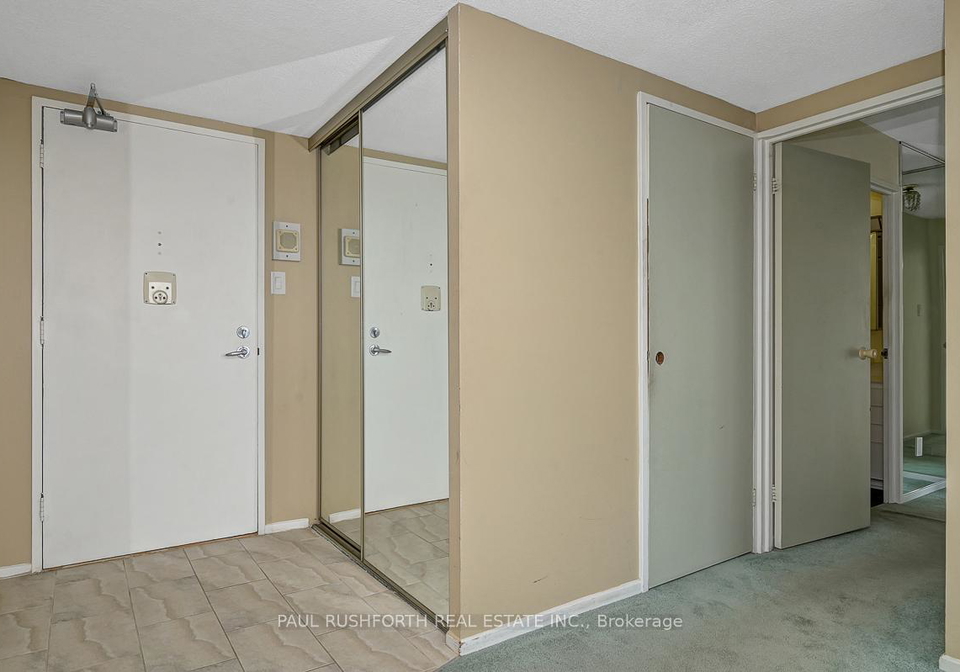 415-greenview-avenue-ottawa-ontario-x12293632