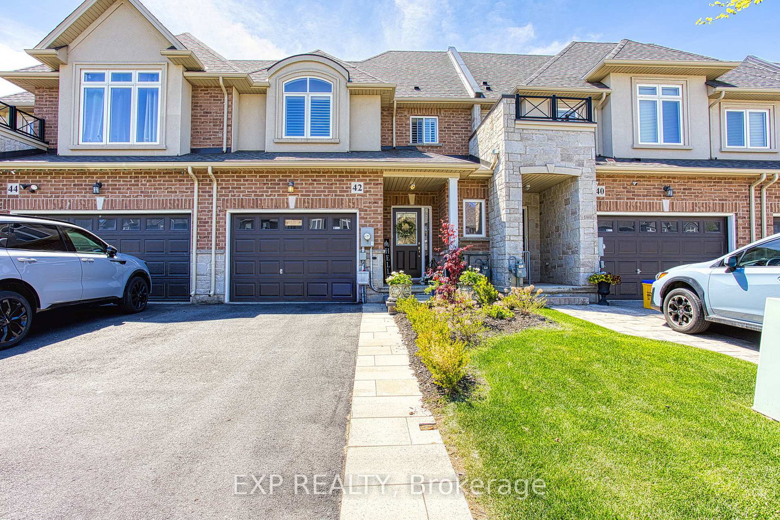 42-pinot-crescent-hamilton-ontario-x12293823