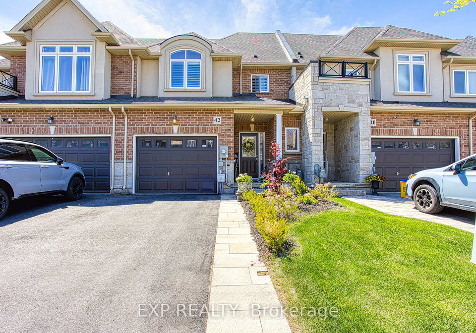 42-pinot-crescent-hamilton-ontario-x12293823