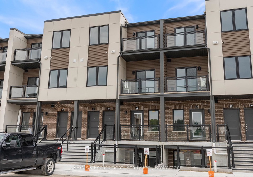 940-st-david-street-n-n-centre-wellington-ontario-x12293904