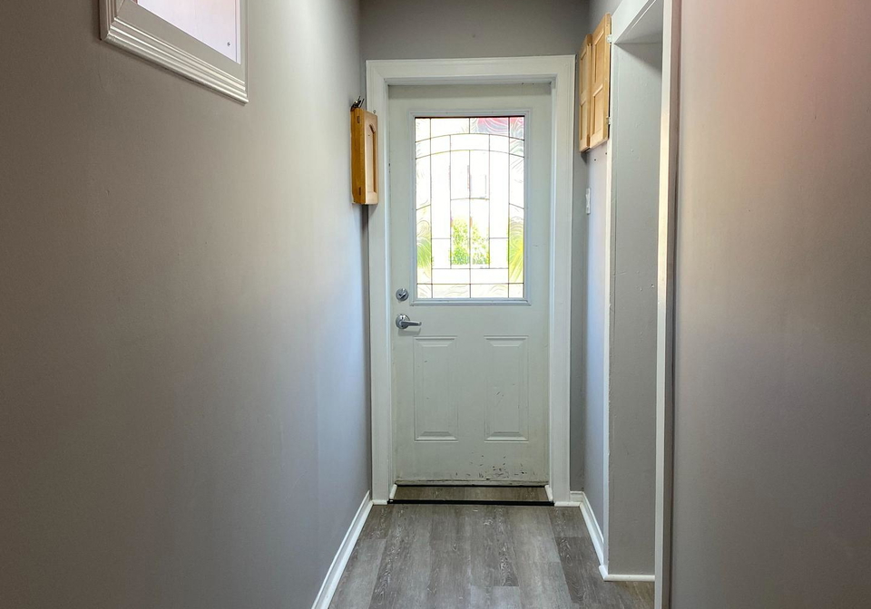 297-sherbrooke-street-peterborough-central-ontario-x12293971