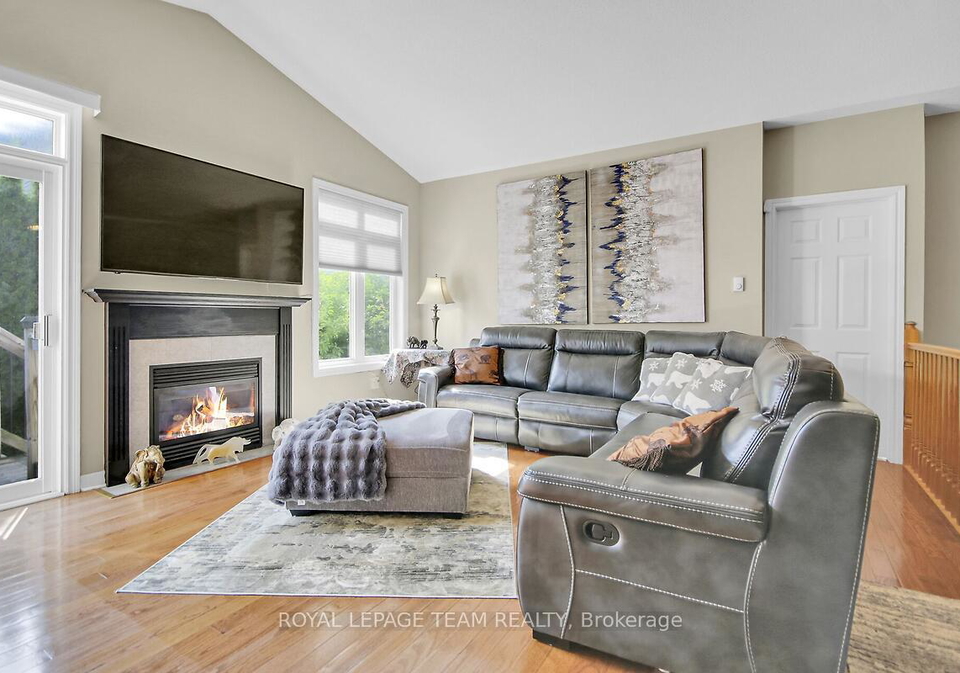 48-village-walk-ottawa-ontario-x12294886