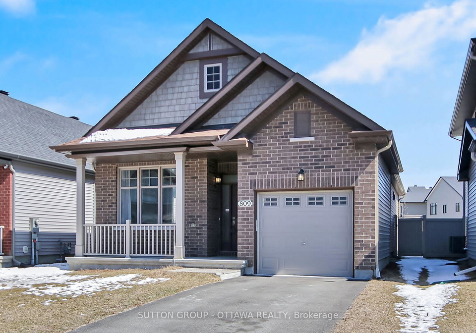 809-carnelian-crescent-ottawa-ontario-x12295068