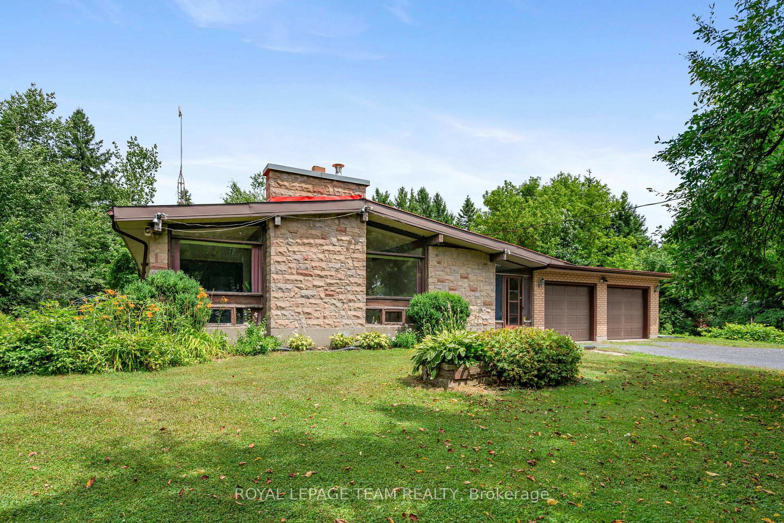 1489-county-31-road-north-dundas-ontario-x12295149