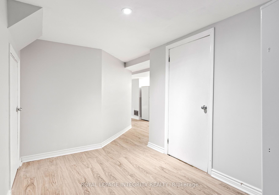33-conniston-avenue-ottawa-ontario-x12295165