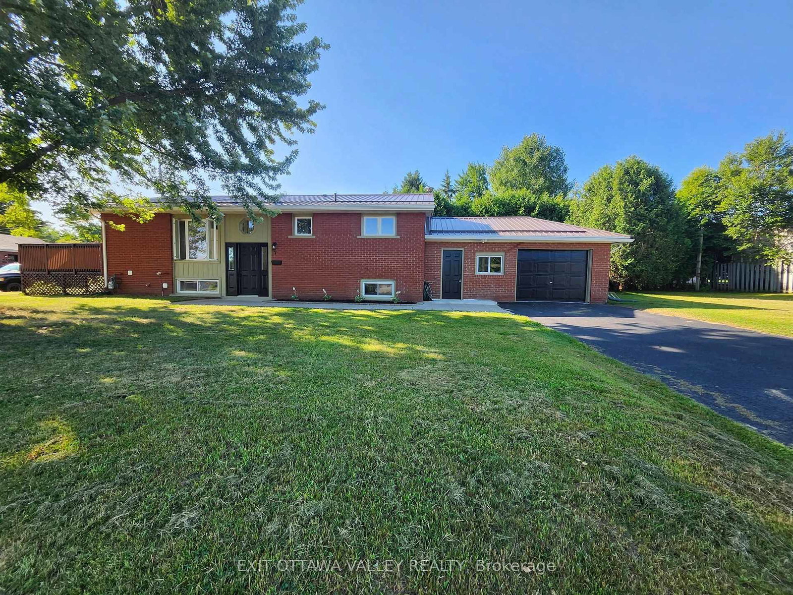 7-herman-street-petawawa-ontario-x12295353