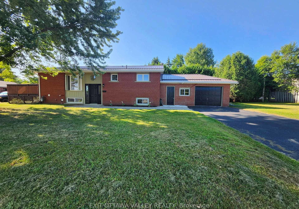 7-herman-street-petawawa-ontario-x12295353