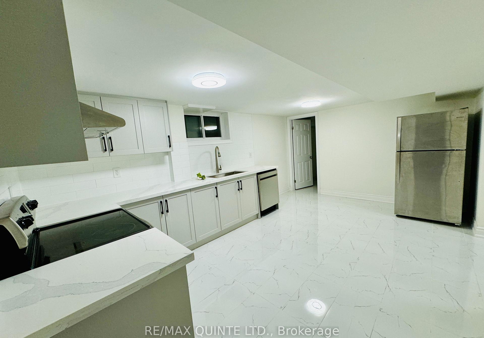 23-village-drive-belleville-ontario-x12295761
