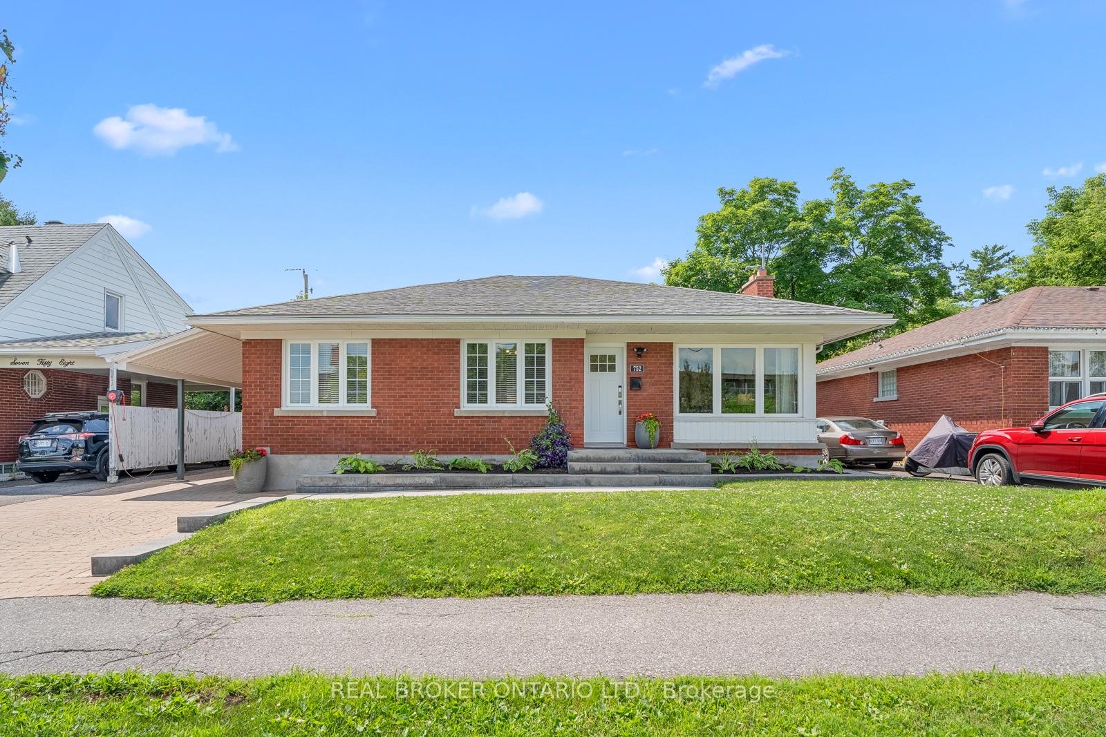 752-smyth-road-ottawa-ontario-x12295780