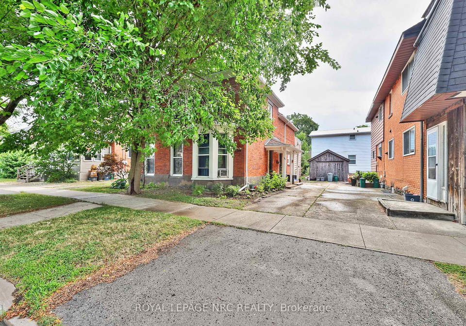 158-lake-street-st-catharines-ontario-x12295864