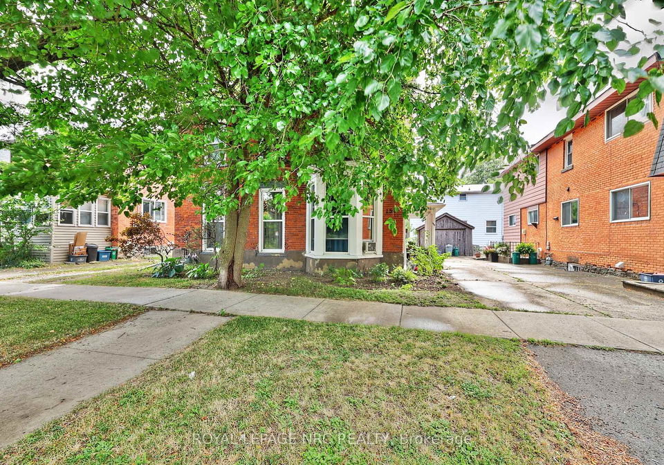 158-lake-street-st-catharines-ontario-x12295864