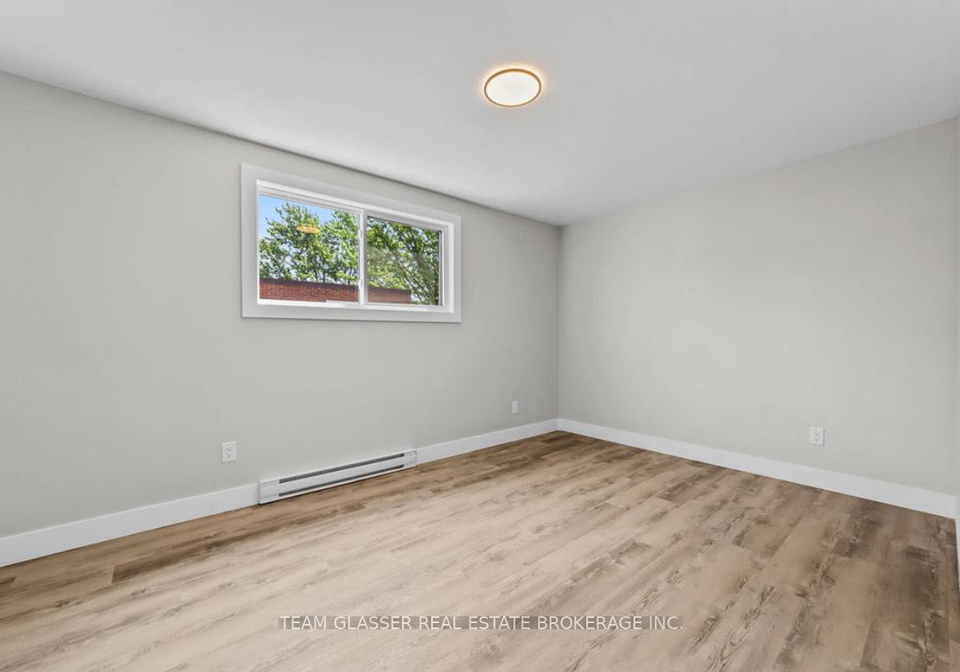 400-scenic-drive-london-south-ontario-x12295900