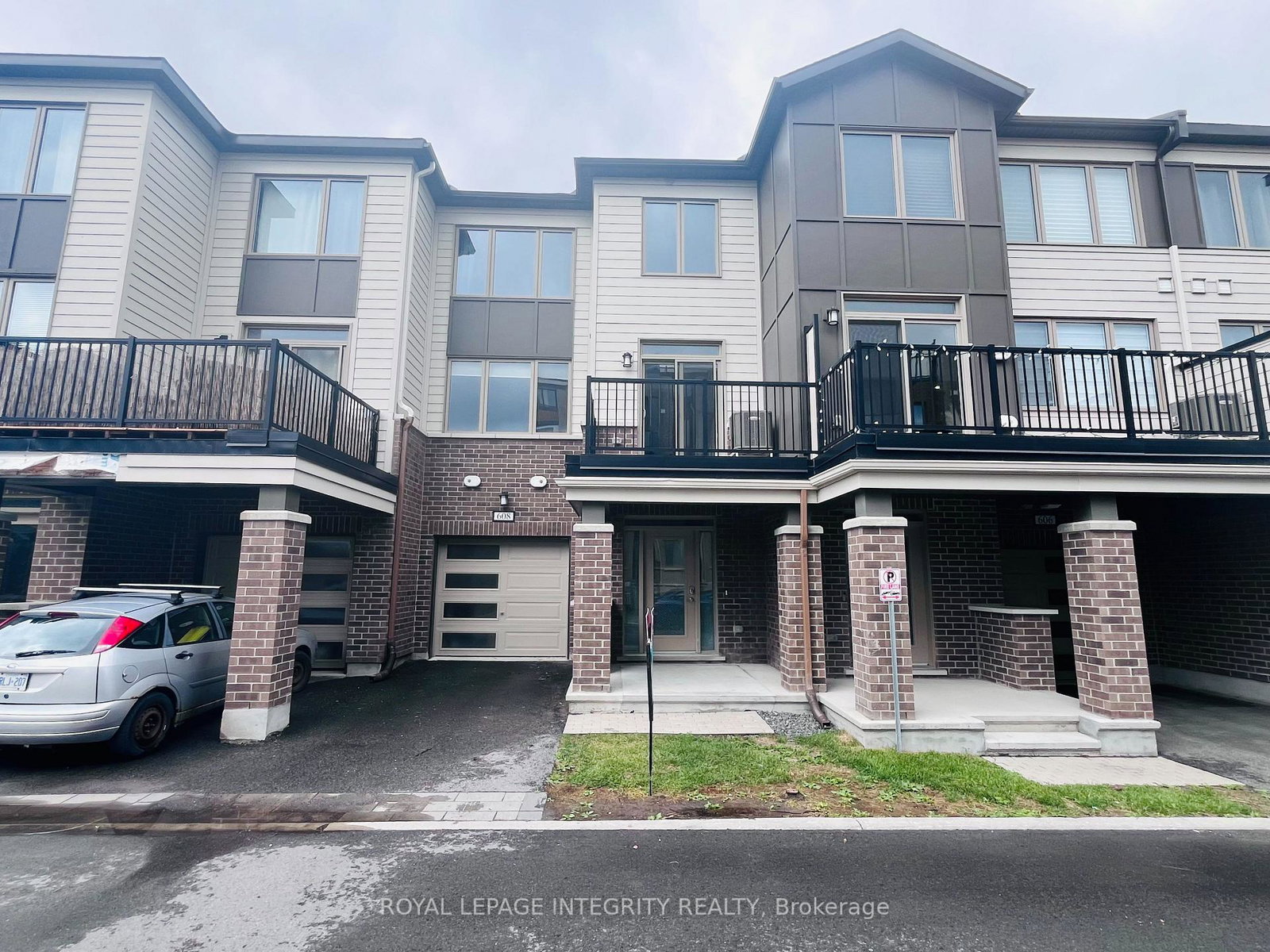608-makwa-private-ottawa-ontario-x12296630