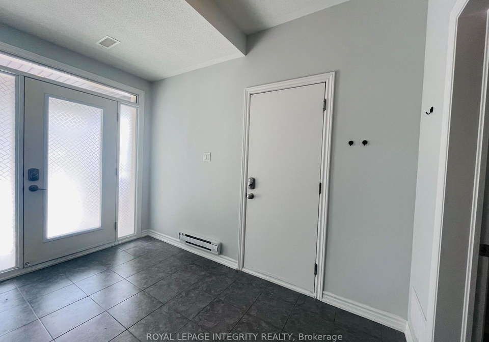 608-makwa-private-ottawa-ontario-x12296630