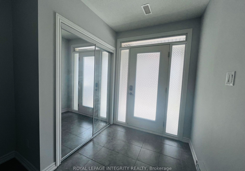 608-makwa-private-ottawa-ontario-x12296630
