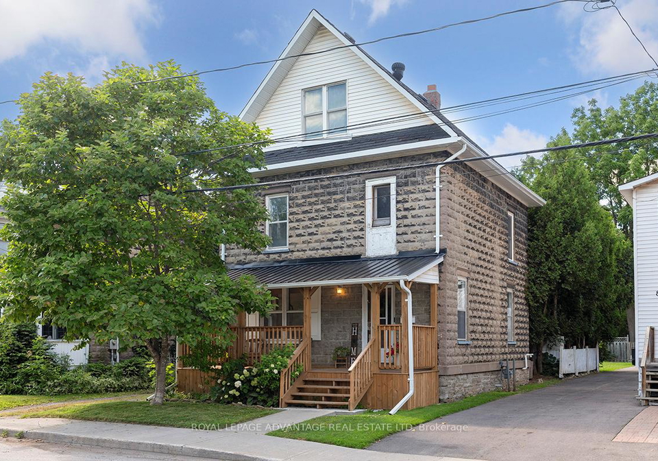 6-foster-avenue-smiths-falls-ontario-x12296785