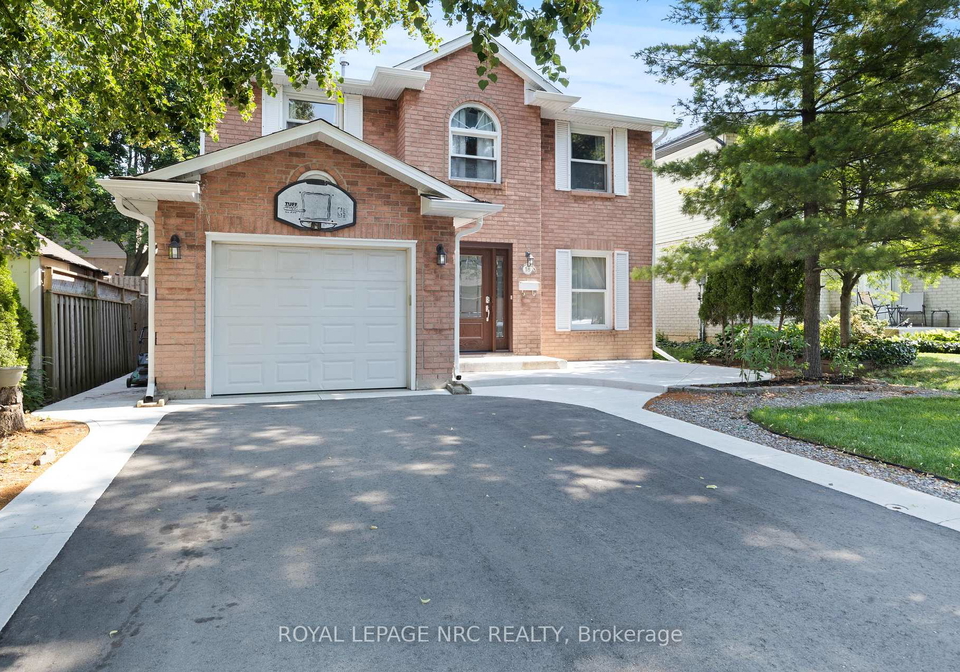 18-novoco-drive-hamilton-ontario-x12296794