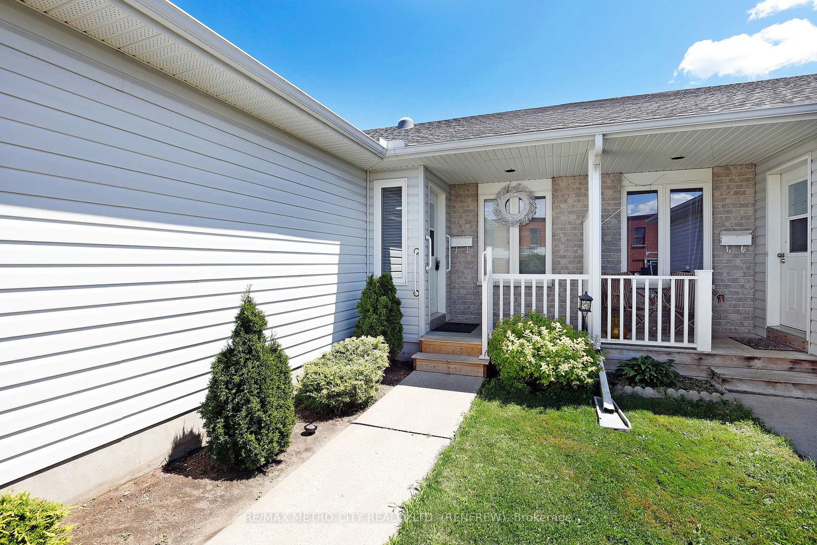 207-avenue-w-w-renfrew-ontario-x12296798