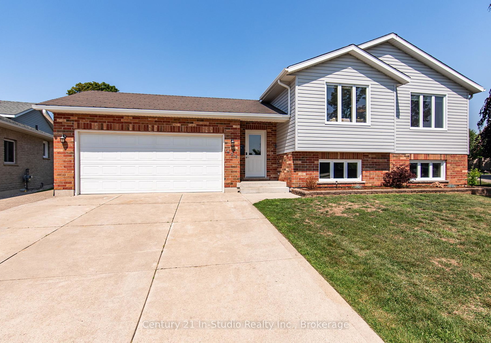 423-st-clair-court-kincardine-ontario-x12297021