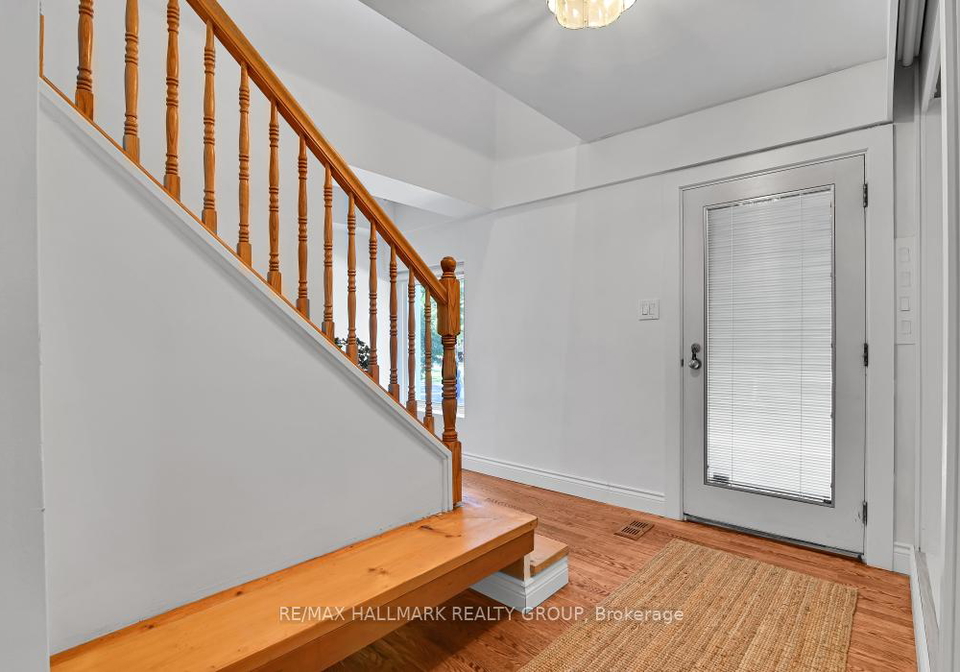 33-rockcliffe-way-ottawa-ontario-x12297045
