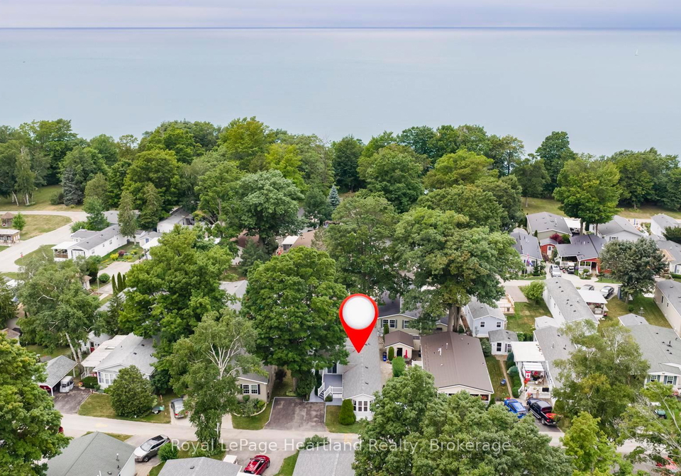 25-algonquin-lane-ashfield-colborne-wawanosh-ontario-x12297122