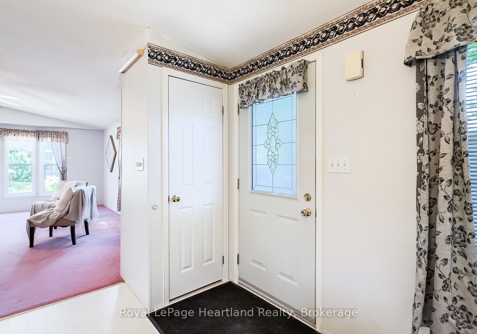 25-algonquin-lane-ashfield-colborne-wawanosh-ontario-x12297122
