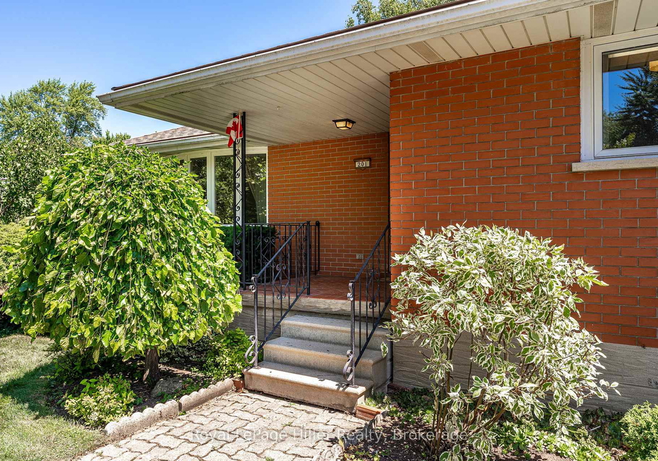 201-home-street-stratford-ontario-x12297179