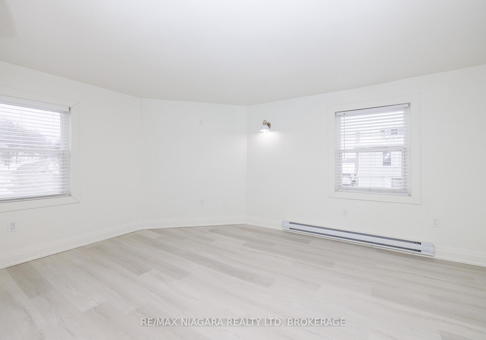 14-highway-20-highway-w-w-pelham-ontario-x12297189
