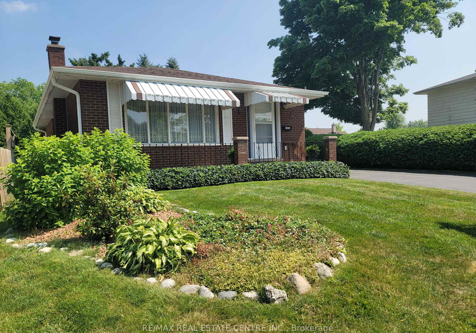 53-kingswood-crescent-kitchener-ontario-x12297297