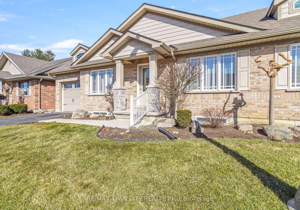 24-trinity-lane-norfolk-ontario-x12297410