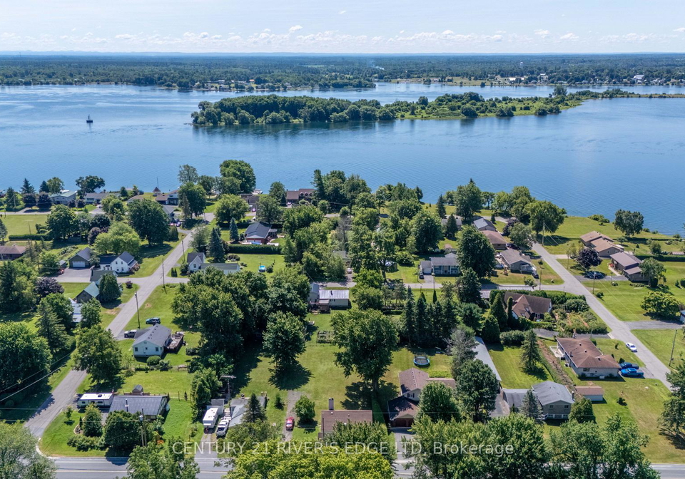 12084-lakeshore-drive-south-dundas-ontario-x12297504