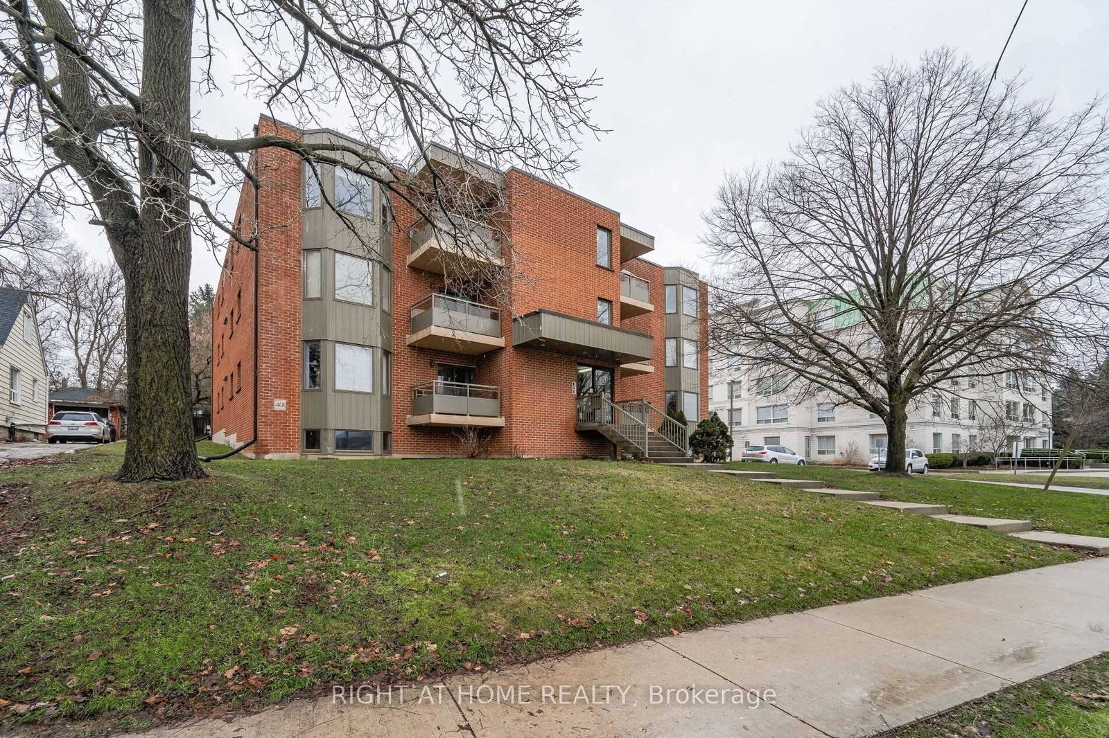 401-erb-street-w-w-waterloo-ontario-x12297649