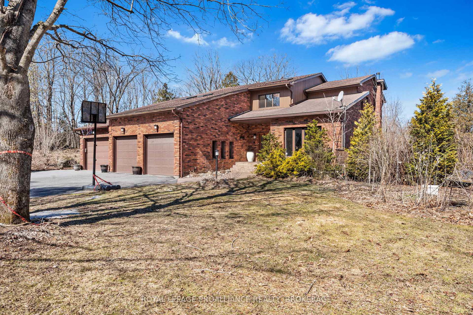 1059-cedarwoods-drive-frontenac-ontario-x12297682
