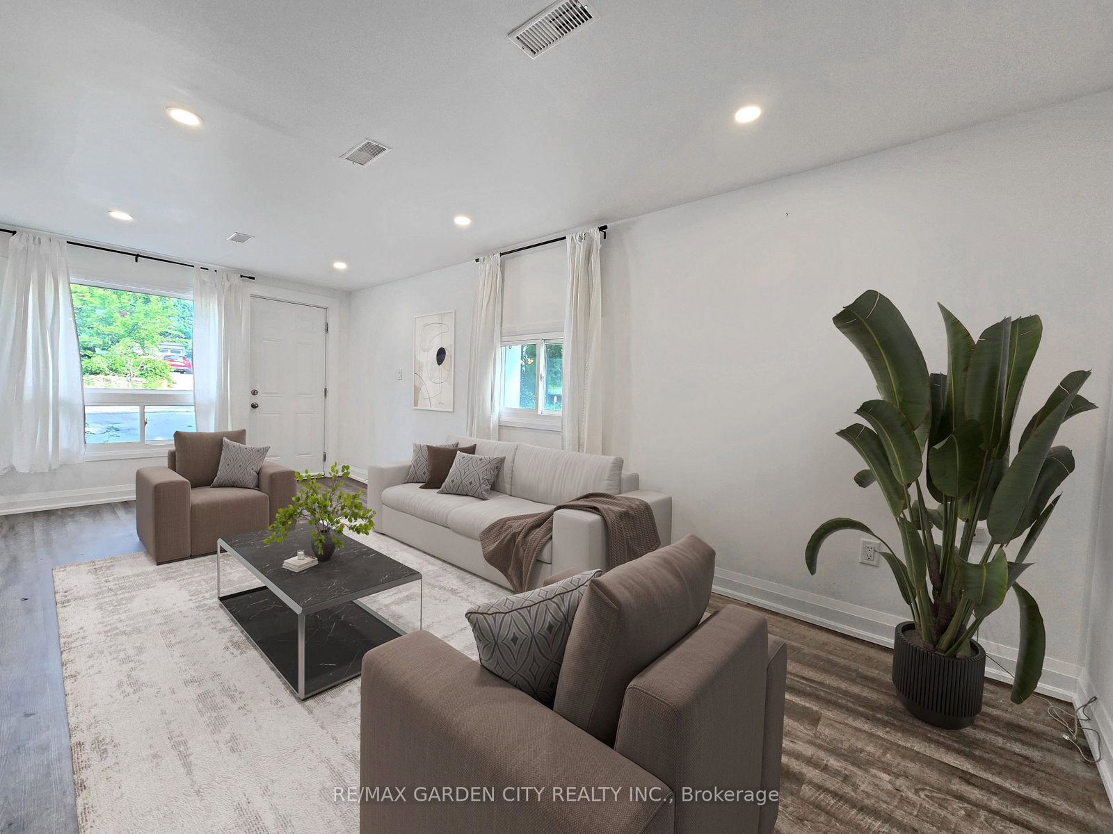 1-robinson-street-n-n-grimsby-ontario-x12298096